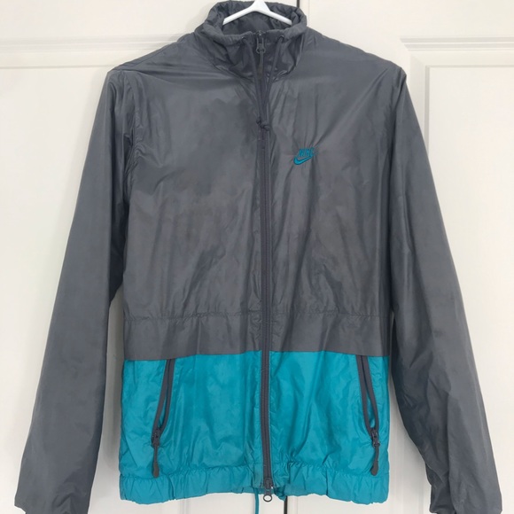 Nike jacket - Picture 2 of 3